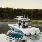Boston Whaler 330 Outrage Running