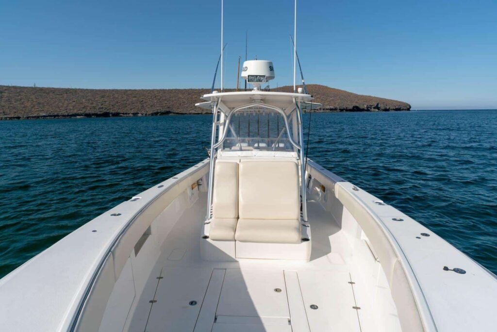 Navigating the Landscape of the Large Center Console Fishing Boats - Kusler  Yachts - Sport Fishing Yachts, Hatteras Yachts, Cabo Yachts, Regulator  Yachts, Albemarle Yachts